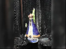 Imagem de Nossa Senhora Aparecida intacta 