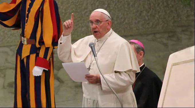 FranciscfoAudiencia_BohumilPetrikACIPrensa_090416.jpg ?? 