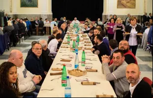 Almoço do Papa Francisco com jovens presos em Turim.