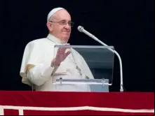 O Papa no Ângelus.