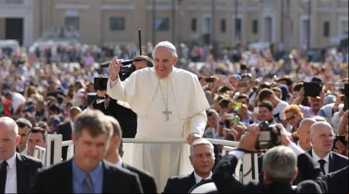 FranciscoAudienciaGeneralDaniel.jpg ?? 