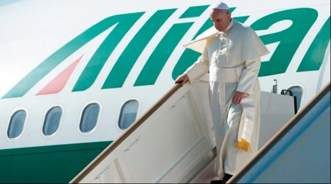 FranciscoAvion_LOsservatoreRomano_130516.jpg ?? 