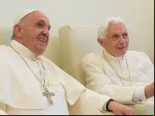 Papa Francisco e o Papa Emérito Bento XVI