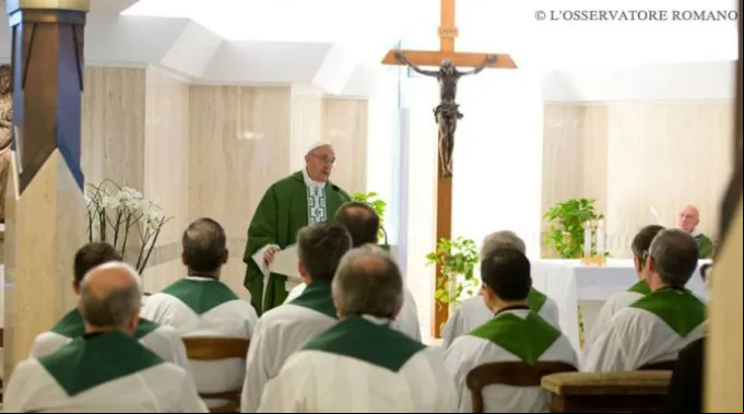 FranciscoMisaSantaMarta_LOsservatoreRomano24.jpg ?? 