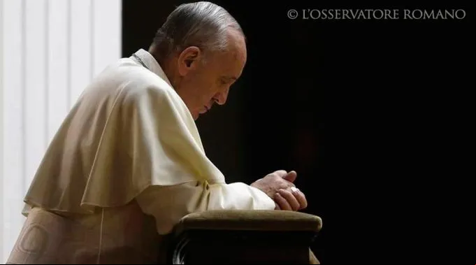 FranciscoOracion_LOsservatoreRomano.jpg ?? 