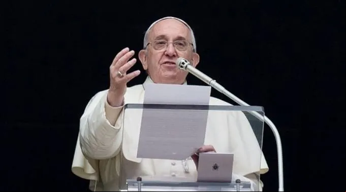 FranciscoReginaCoeli_LOsservatoreRomano_090815.jpg ?? 