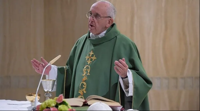 FranciscoSantaMarta_LOsservatoreRomano_10022017.jpg ?? 