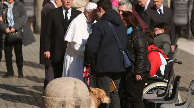 FranciscoVidentePerro_DanielIbanez_ACIPrensa.jpg ?? 