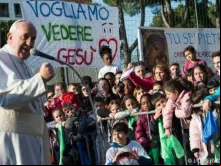  O Papa Francisco em sua visita a uma paróquia romana neste domingo. Foto L'Osservatore Romano
