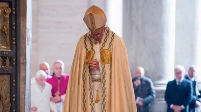 Francisco_LOsservatoreRomano_29021.jpg ?? 