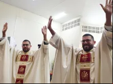 Padres Emerson e Henrique Aguiar 