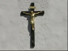 Imagem referencial: Golden Christ 