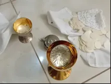 Hóstias profanadas na igreja em Manágua, Nicarágua