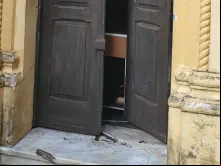 Porta da igreja Nossa Senhora da Ajuda arromabada