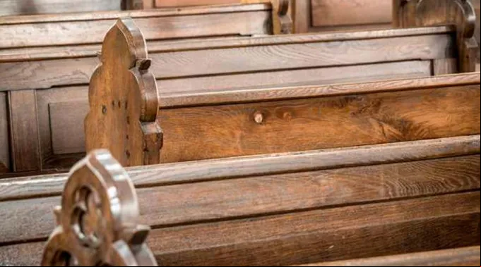 Imagenreferencial_ChurchPews_DominioPublico_060317.jpg ?? 