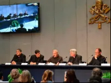 Conferência de Mons. Slawomir Oder e o Padre Giovangiuseppe Califano O.F.M.