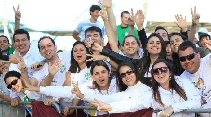 Jovenes_FlickrJMJRio2013CC_BY_NC_SA_20_280319.jpg ?? 