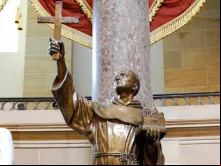 Estátua de Junípero Serra no Capitólio dos Estados Unidos.