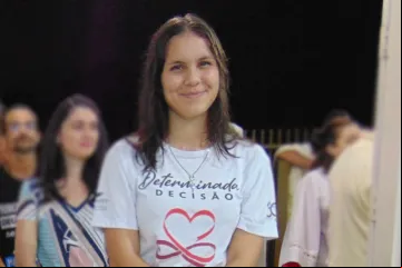 Karoline-Verri-ALves-buscou-a-confissao-dias-antes-de-ser-assassinada_Facebook.jpg