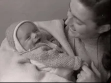 Mamma Irene com um bebê 