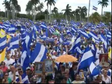 Manifestação em apoio aos bispos e sacerdotes da Nicarágua.