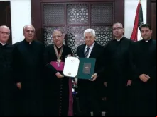 Condecoração de Dom Fouad Twal.