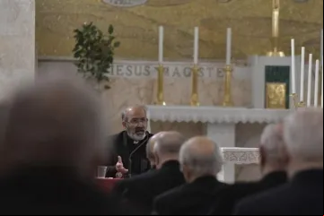 MeditacionPapa2018Cuaresma22febVaticanMedia.jpg