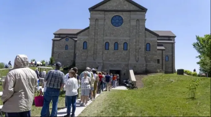 Miles-abadia-benedictina-Craig-J-Campbell-EWTN-News-290523.jpg ?? 