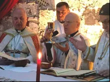O Cardeal Sako celebra o Natal em Mosul depois de ser libertada do Estado Islâmico.