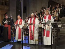 Momento de oração ecumênica na Catedral de Lund, na Suécia.