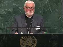 Dom Gallagher durante seu discurso na ONU.