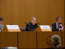 Dom Georg Bätzing na entrevista coletiva de sábado (19