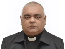 Mons. José Roberto Silva Carvalho.
