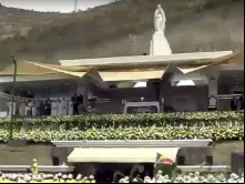 Monumento Maria, Rainha da Paz durante a celebração da Missa do Papa Francisco. Crédito: captura de tela Vatican Media 