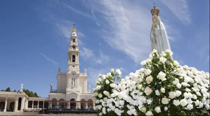 NossaSenhoradeFatima_Santuario_-_FotoSantuarioFatima.jpg ?? 