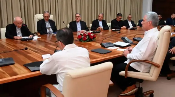 Obispos-Cuba_Miguel-Diaz-Canel_Presidencia-Cuba_270423.jpg ?? 