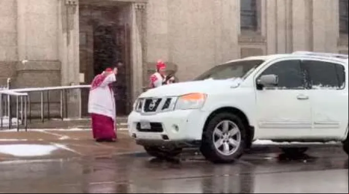 ObisposSaintPaulyMinneapolis-TheCatholicSpirit-14042020.jpg ?? 