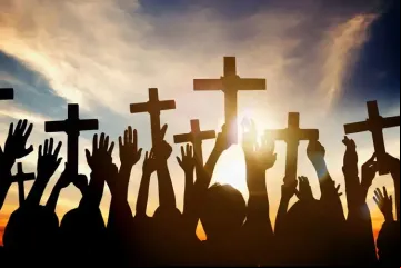 Oracion-Cielo-evento-satanico-Shutterstock-24042023.jpg