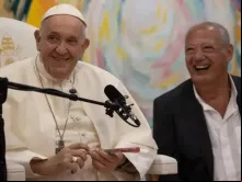 Papa Francisco com o presidente da Scholas Occurrentes, José María del Corral.