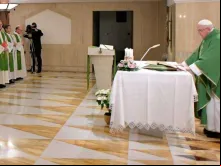 Papa em Santa Marta.
