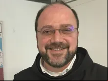 Pe. Ibrahim Alsabagh, religioso franciscano e autor do livro “Un instante antes del alba. Crónicas de guerra y de esperanza desde Alepo”.