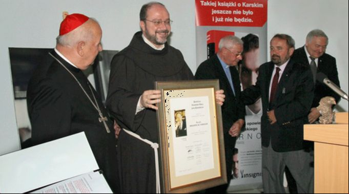PIbrahimRecibePremio_CortesiaParroquiaSanFranciscoAlepo_100717.gif ?? 