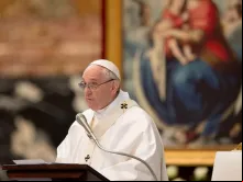 Papa durante a homilia na Missa.
