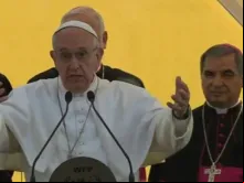 Papa saúda os funcionários do PMA.