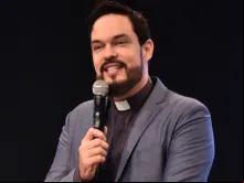 Padre Adriano Zandoná