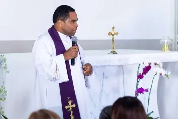 PadreDelsonZacarias_FacebookParoquiaSaoMateus.jpg