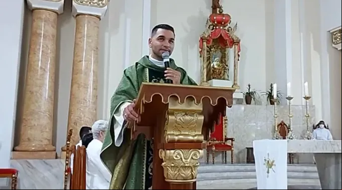 PadreIsmaelDioceseMogi_CapturaVideo.jpg ?? 