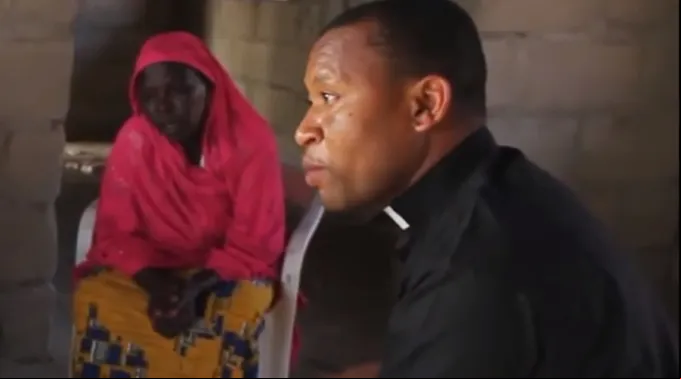 PadresocorreVitimasBokoHaram_FotoCapturadeVideo.jpg ?? 
