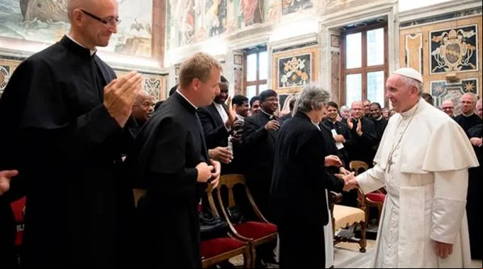 PalotinosPapaLosservatore.jpg ?? 