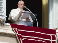 O Papa Francisco durante a oração do Ângelus.